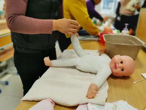 臨海市人力社保局舉辦育嬰師培訓(xùn)班 助推行業(yè)扶貧，提升母嬰生活護理水平